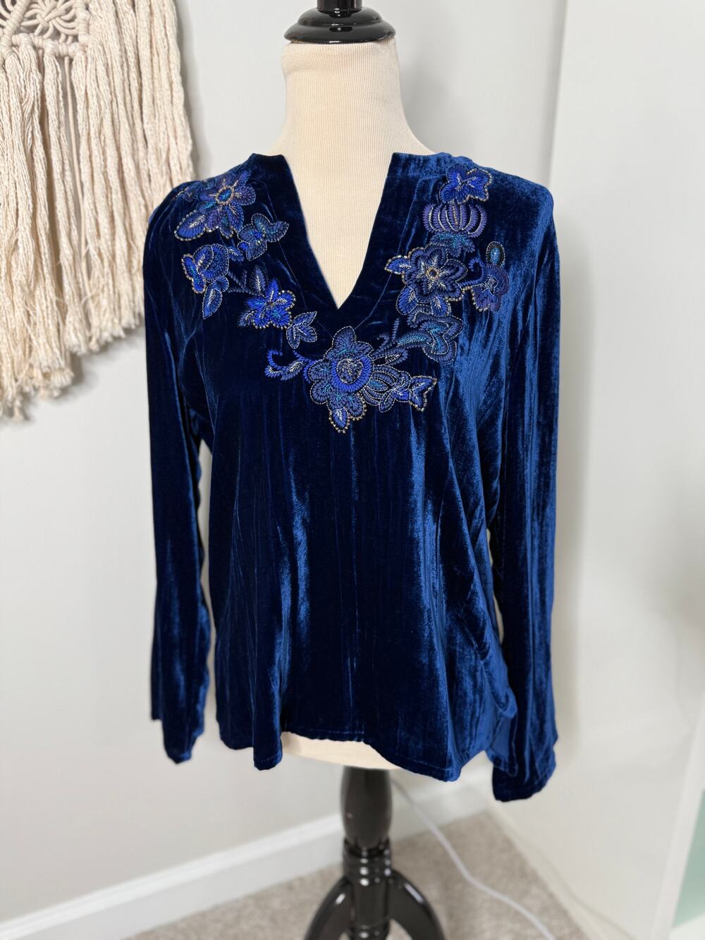 Chico's Blue Silk Velvet Beaded Embroidered Boho Holiday Long-sleeved Top M NWT